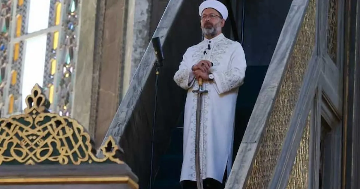 رئيس الشؤون الدينية التركي يصف الأوضاع في غزة بالإبادة الجماعية