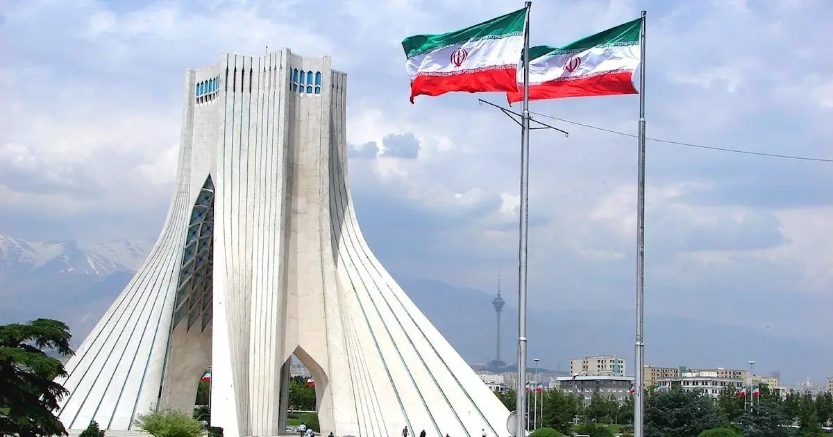 طهران تكشف صلات أمنية بين سلوان موميكا وجهاز الاستخبارات الإسرائيلي