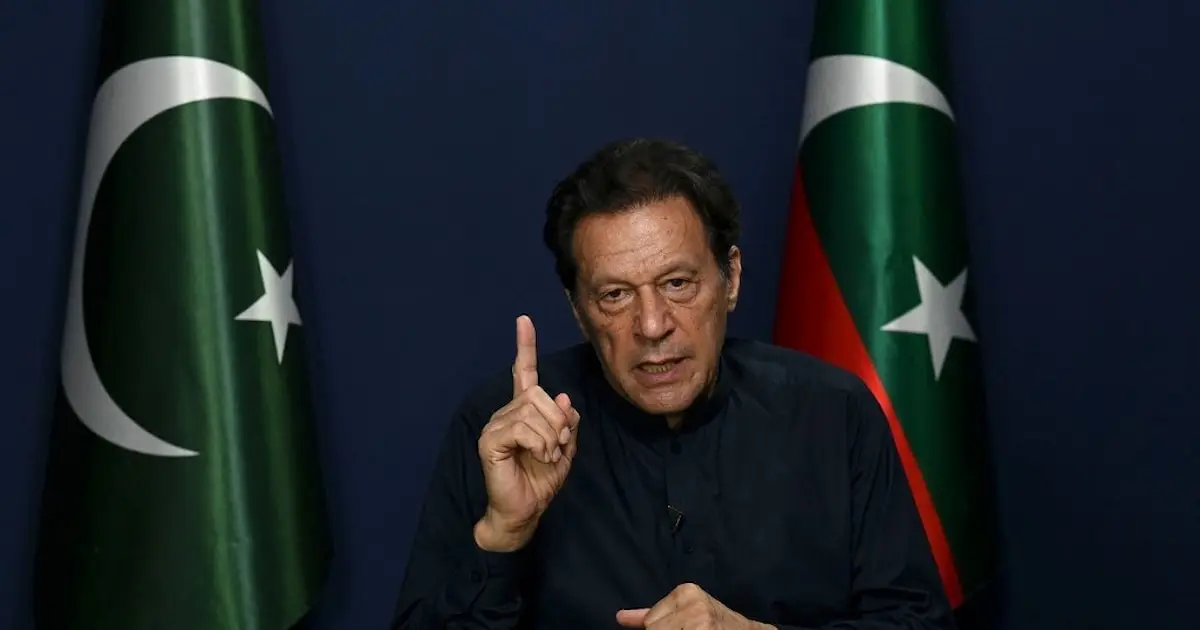 عمران خان يندد بحملة ملاحقات تستهدف حركته السياسية في باكستان