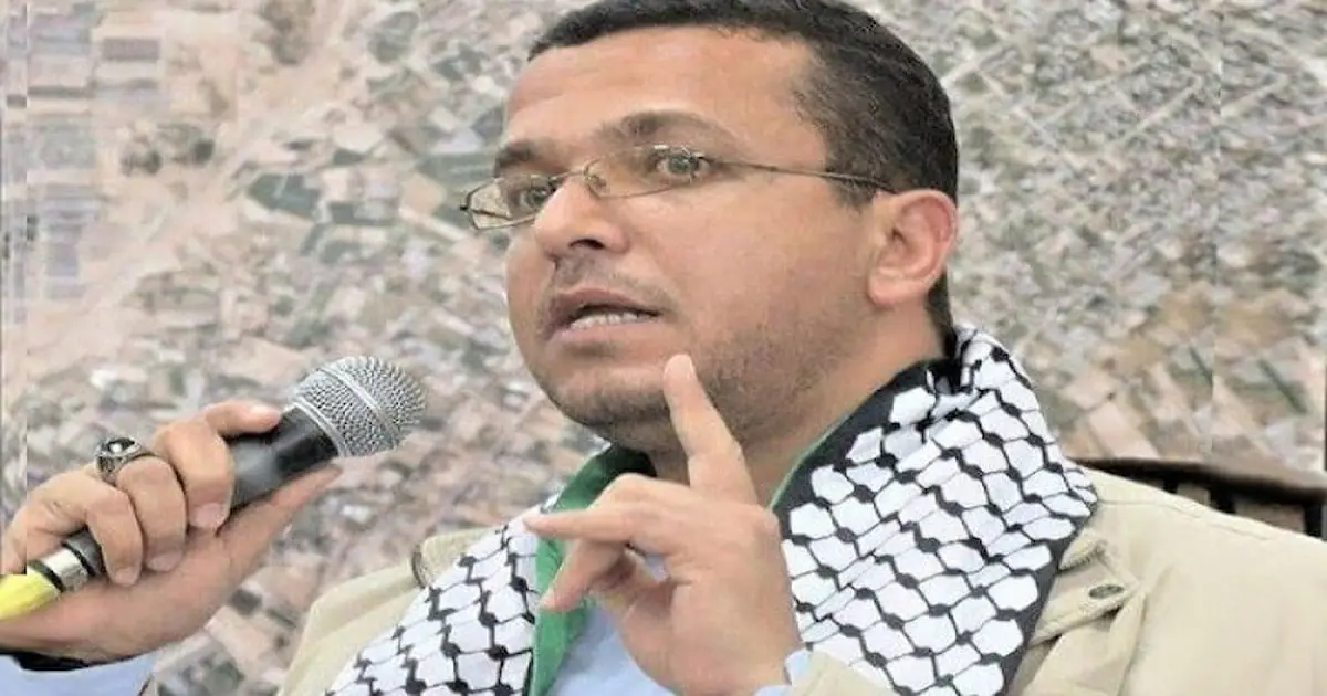 مقتل الكاتب الفلسطيني عبد الله العقاد وعائلته في غزة