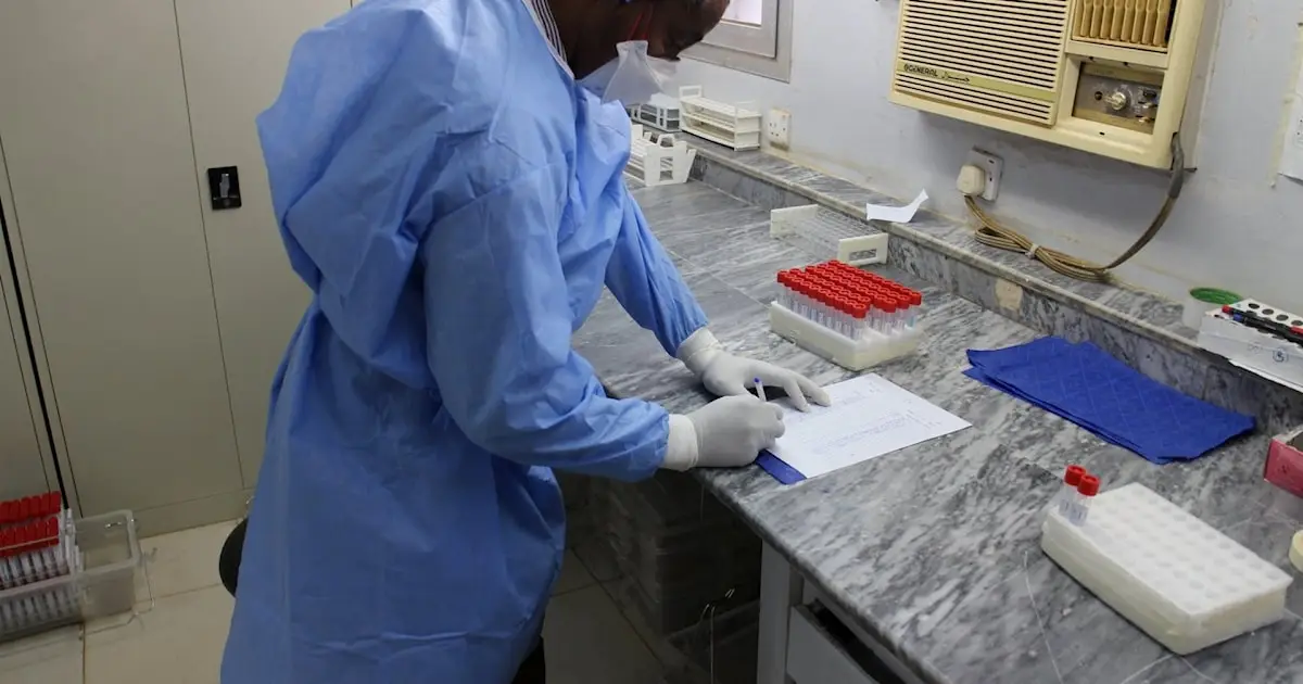 جدل دولي حول أنشطة المختبرات البيولوجية الممولة أمريكياً في الخارج