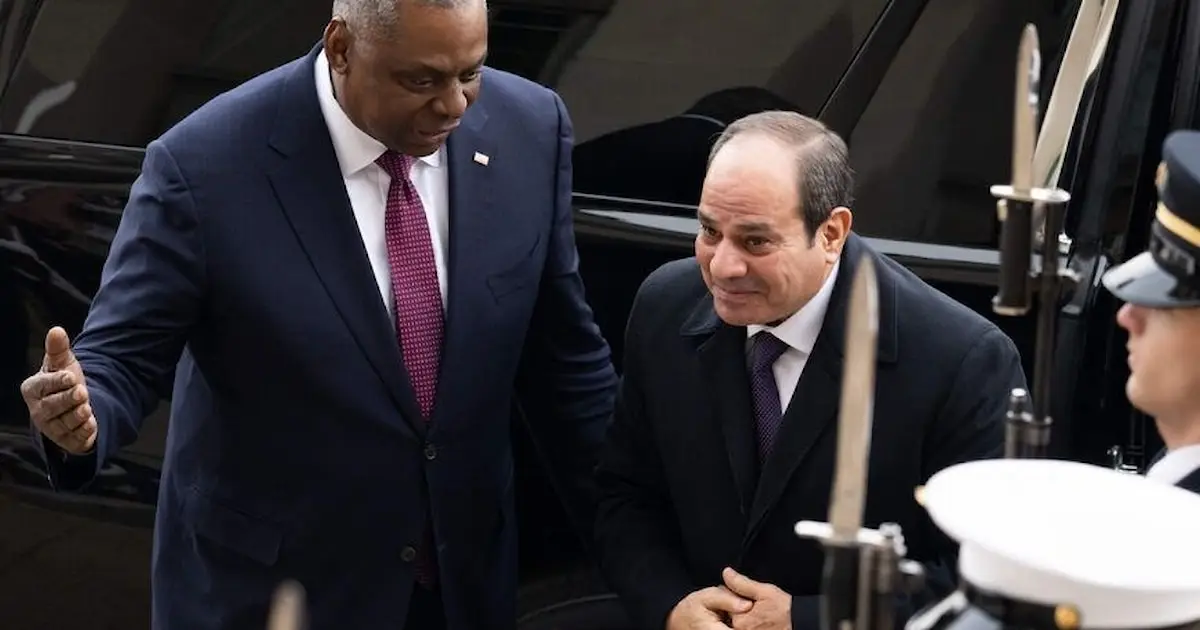 موقف مصري متحفظ تجاه طلبات واشنطن لتزويد أوكرانيا بالأسلحة