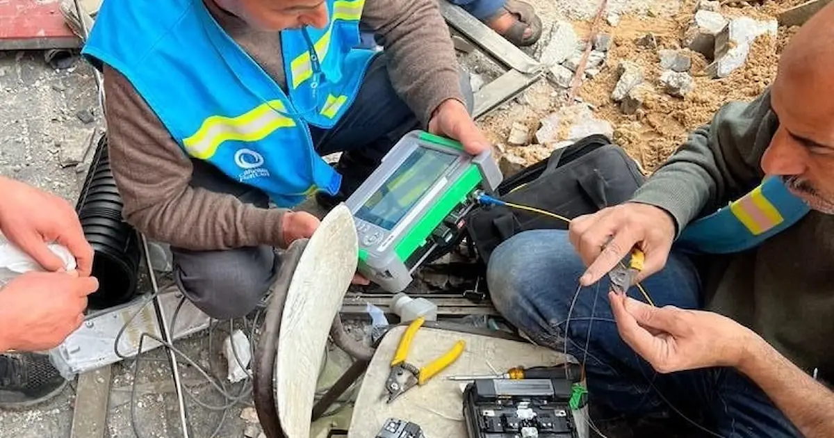 استعادة جزئية لخدمات الاتصالات في قطاع غزة