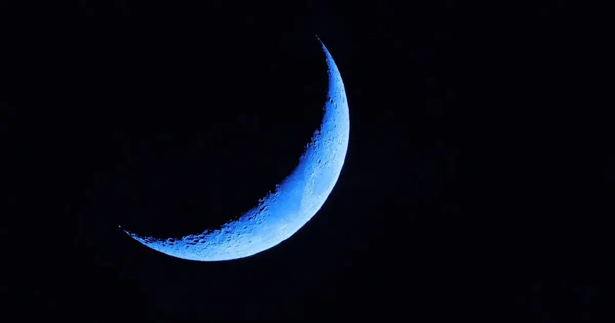 ظاهرة القمر الأزرق العملاق تزين سماء نهاية أغسطس