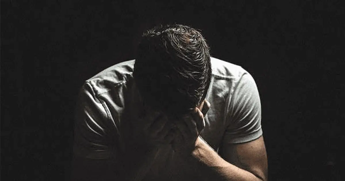 مؤشرات الحالة العاطفية العالمية تستقر عند مستويات مرتفعة