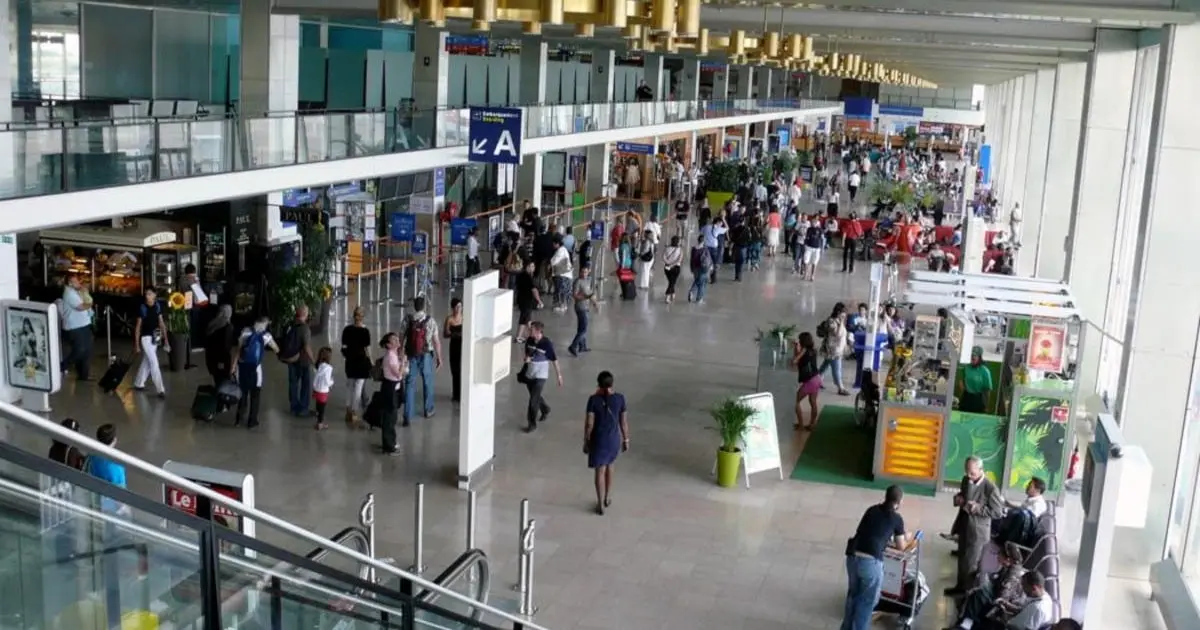 عطل تقني يعطل حركة الأمتعة في مطار أورلي الفرنسي