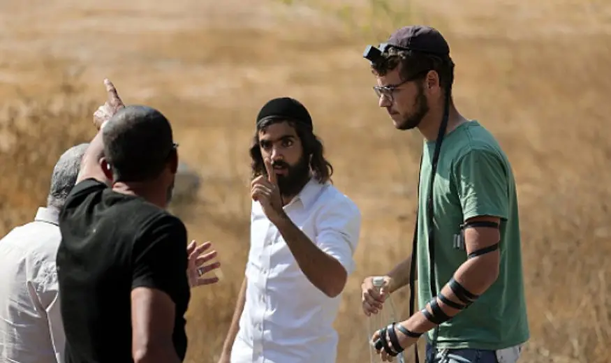 تراجع التحقيقات في جرائم المستوطنين بالضفة رغم تصاعد شكاوى الفلسطينيين