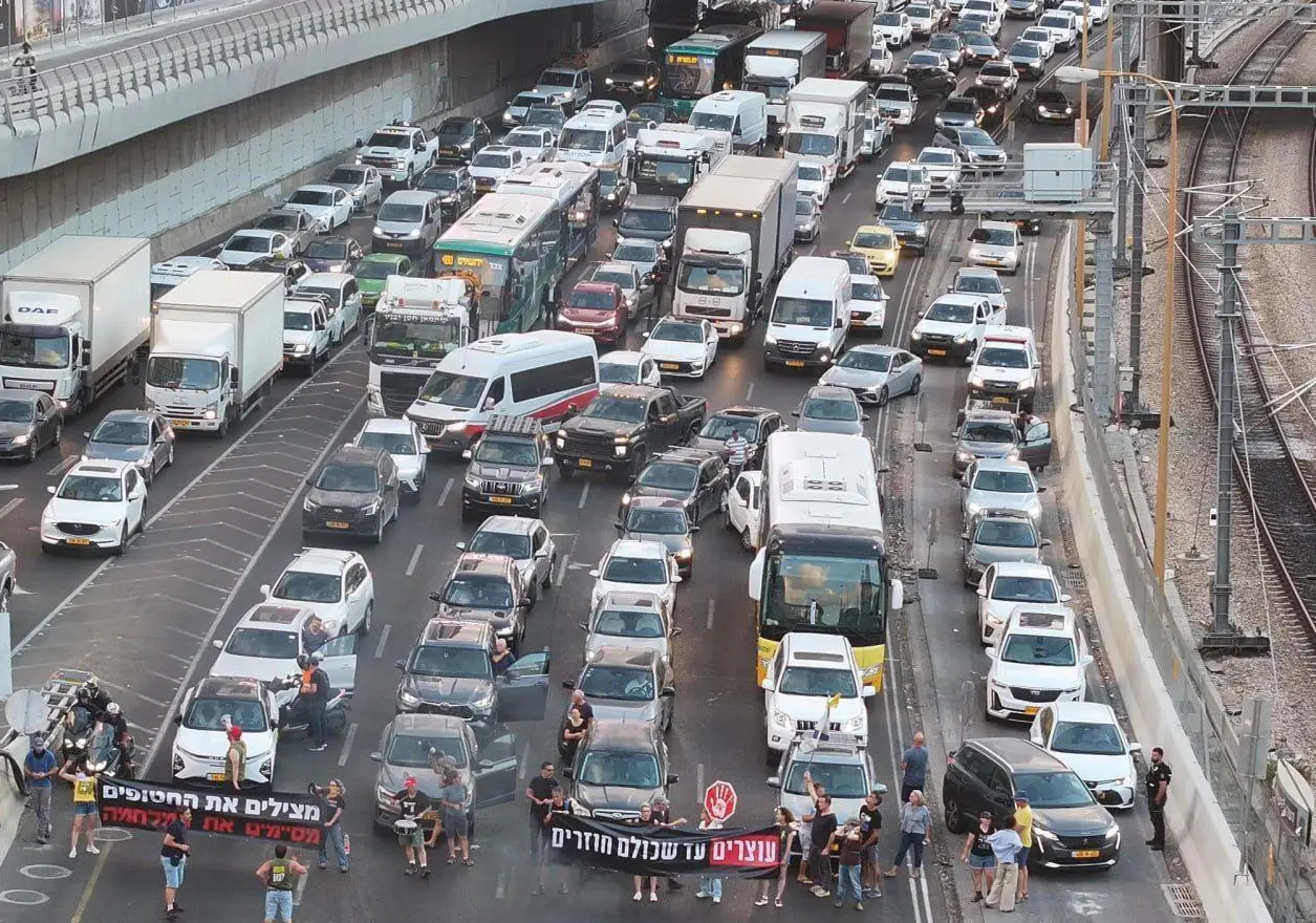 تصعيد ميداني في الكيان الصهيوني: عائلات الأسرى تطالب بصفقة تبادل فورية