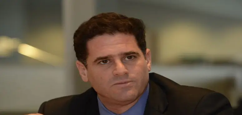 ديرمر ينفي التزامات تجاه الدولة الفلسطينية ويؤكد العمل على خطة لغزة