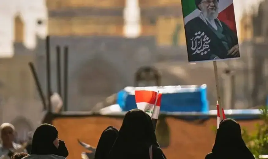 النجف تستضيف اجتماعاً رفيع المستوى لتنظيم مراسم تشييع الإمام الخامنئي