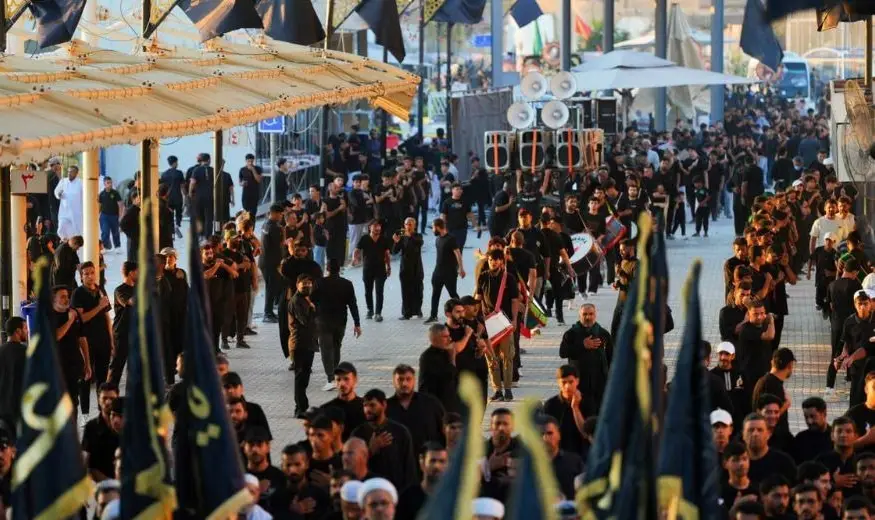 سامراء تحتضن جموع الزائرين في ذكرى استشهاد الإمام زين العابدين (ع)