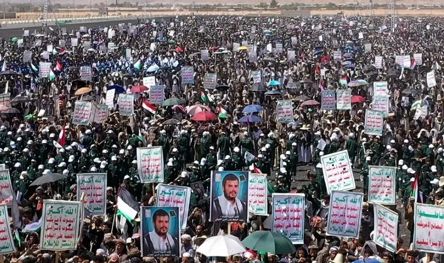 حشود صعدة تجدد دعمها لمعادلة الحصار بالحصار وتؤكد جاهزيتها للمواجهة