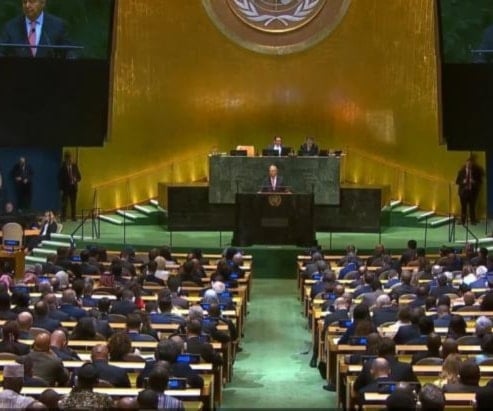 أردوغان يدين غياب عباس عن الأمم المتحدة وأمير قطر يؤكد حتمية العدالة لفلسطين