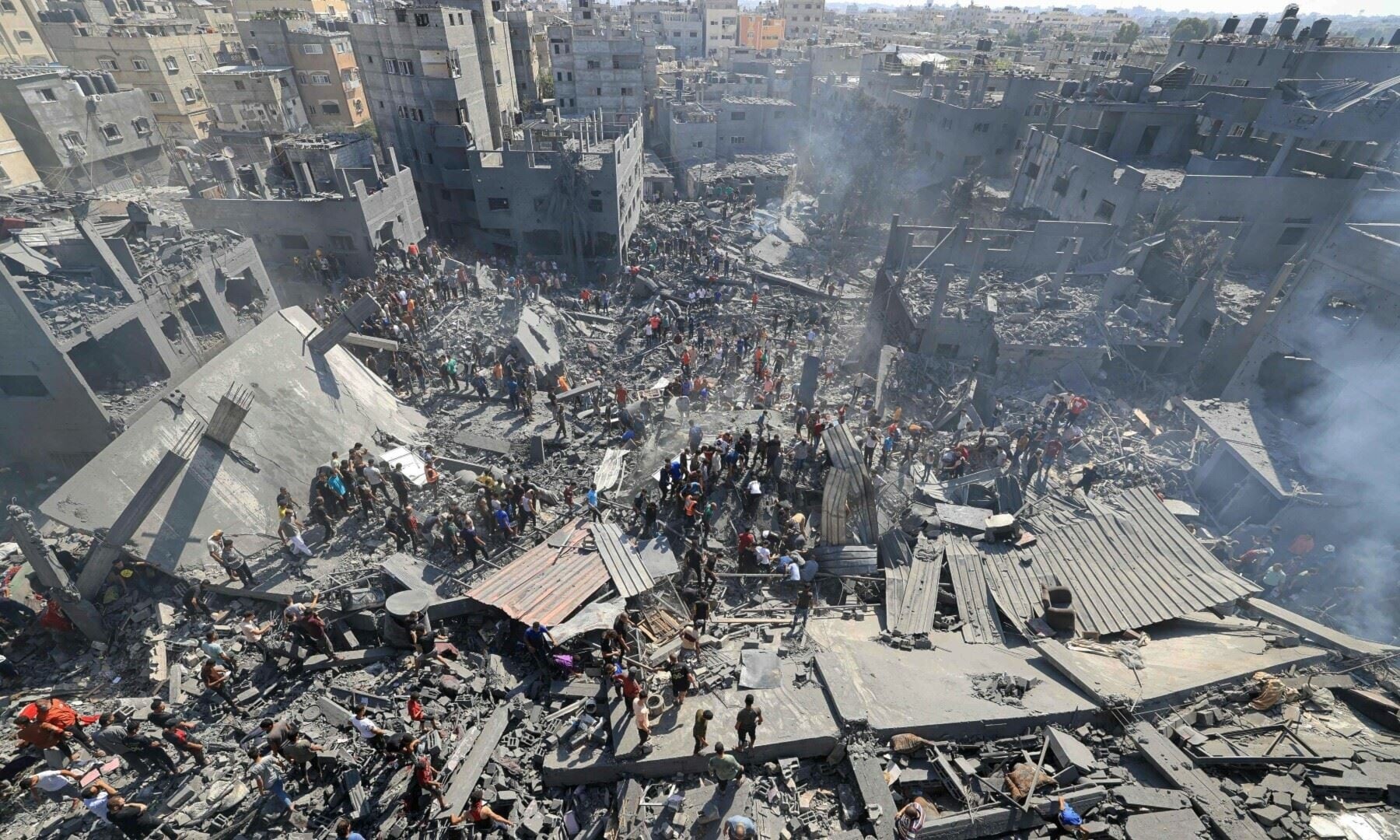 استشهاد فلسطيني وإصابة 7 آخرين في غارات إسرائيلية متجددة على قطاع غزة