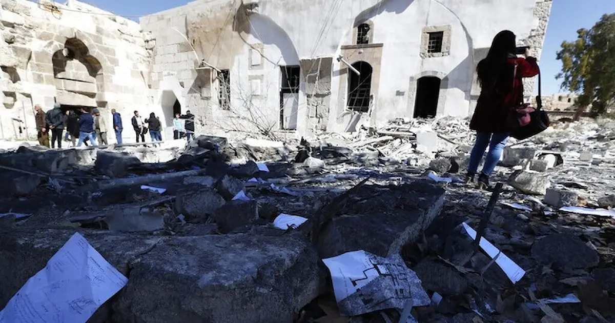 هذا ما خلّفه العدوان الإسرائيلي على قلعة دمشق هذا ما خلّفه العدوان الإسرائيلي على قلعة دمشق