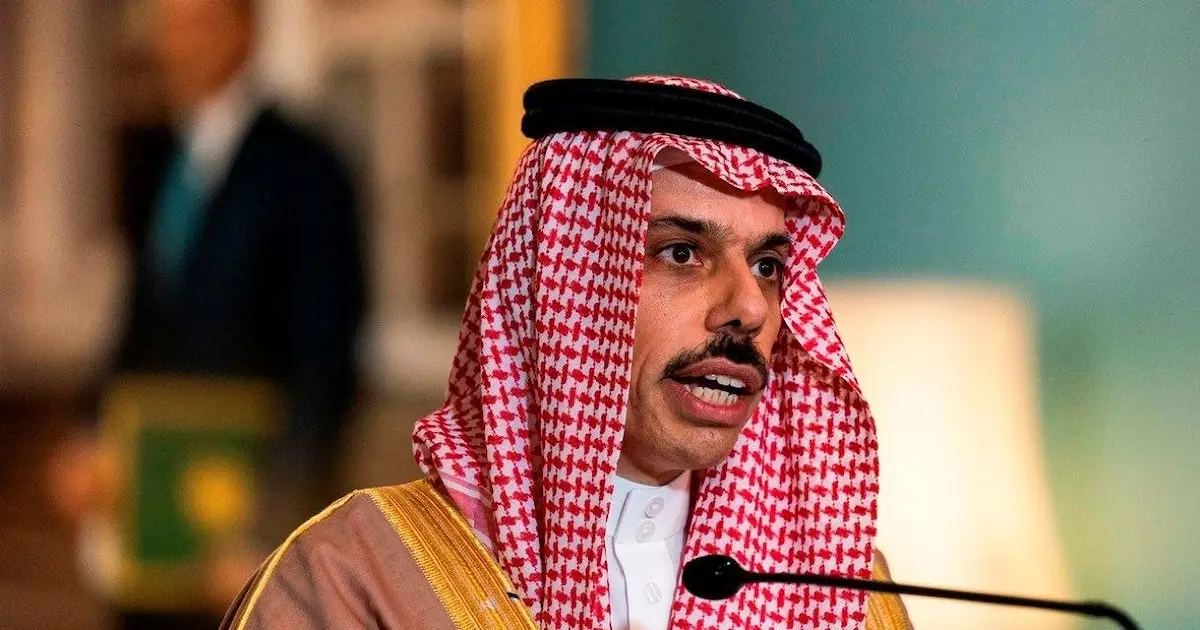 أمير عبد اللهيان متصلاً بابن فرحان.. تحديد موعد اللقاء ومناقشة الخطوات المقبلة