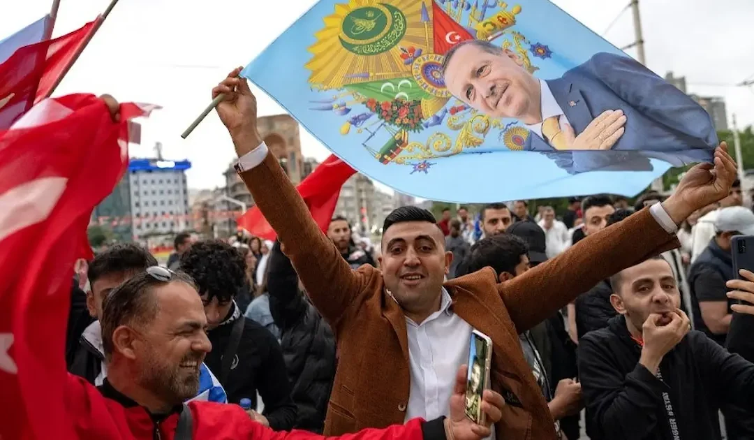 إردوغان يفوز بولاية رئاسية جديدة وسط احتفالات شعبية في تركيا