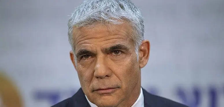 لابيد يحذر من تبعات استئناف القتال في غزة على حياة الأسرى