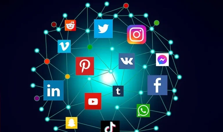 الفضاء الرقمي: كيف تعيد المنصات صياغة وعي الأجيال الجديدة؟
