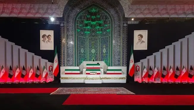 تغطية إعلامية آسيوية واسعة لمراسم وداع الشهيد السيد علي الخامنئي